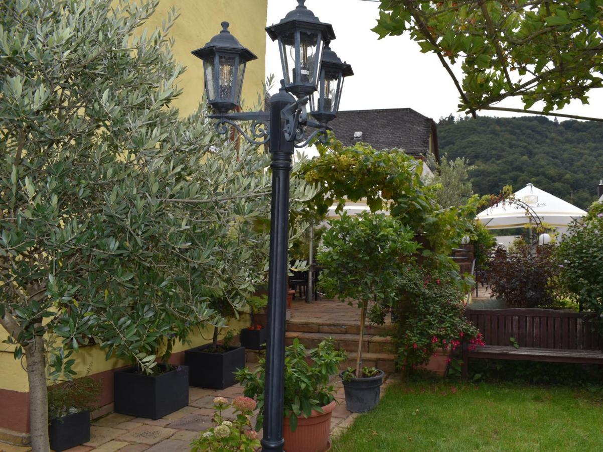 Landgasthof Zur Sonne Enkirch Esterno foto