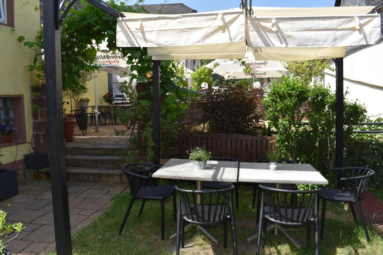 Landgasthof Zur Sonne Enkirch Esterno foto