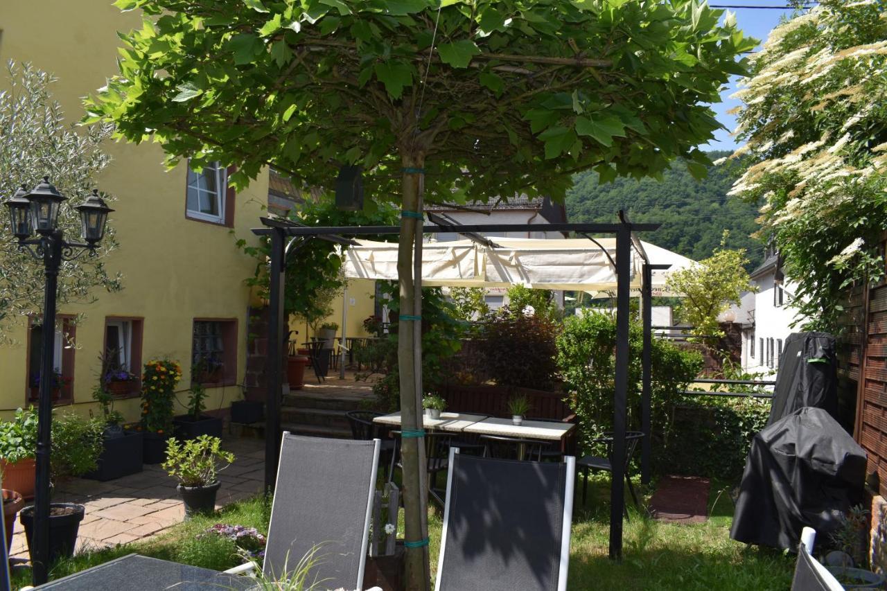 Landgasthof Zur Sonne Enkirch Esterno foto